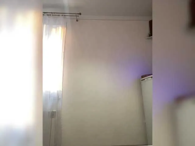 Live sex webcam photo for Evelonelfi #291055495