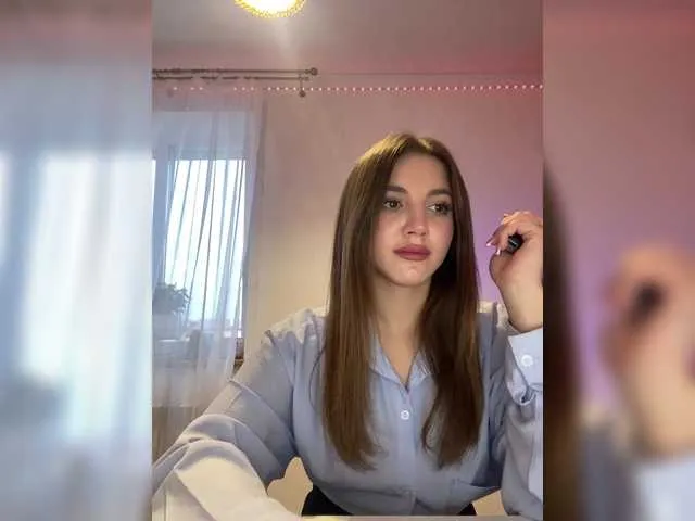 Live sex webcam photo for Evelonelfi #291060744