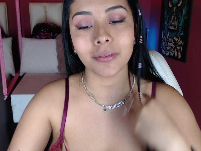 Live sex webcam photo for Evelyn-Sanz #273429020