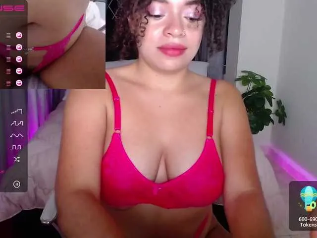 Live sex webcam photo for Evelyn-lawson #272732191