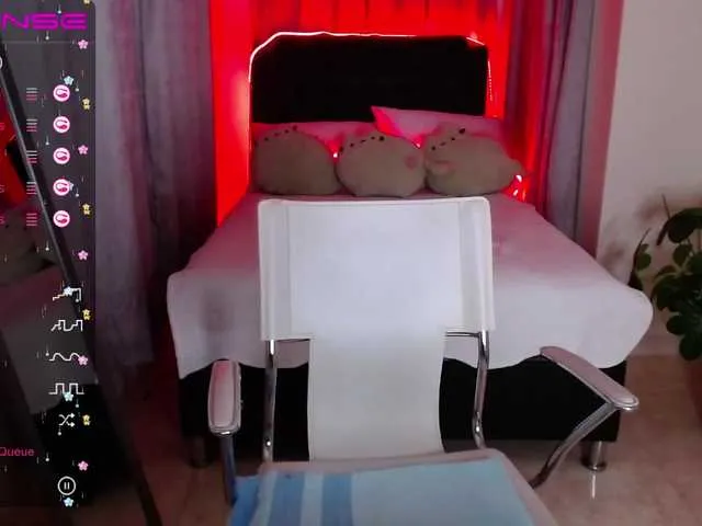 Live sex webcam photo for Evelyn-lawson #272977468