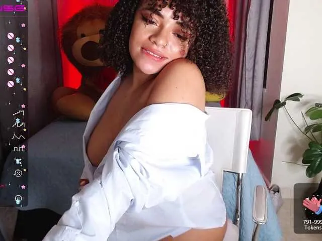 Live sex webcam photo for Evelyn-lawson #273470062