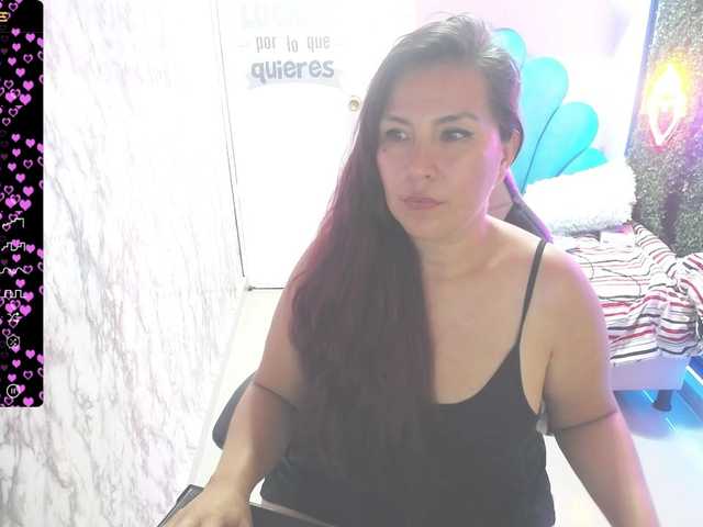 Live sex webcam photo for Evelyn-mature19 #289477584