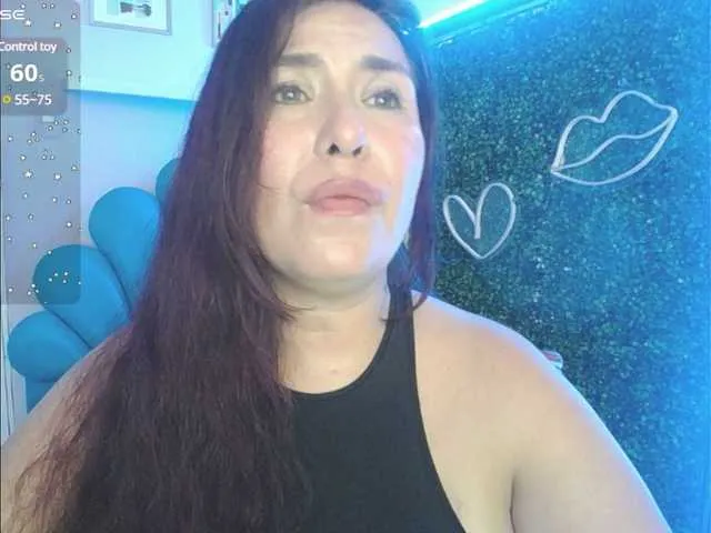 Live sex webcam photo for Evelyn-mature19 #290571531