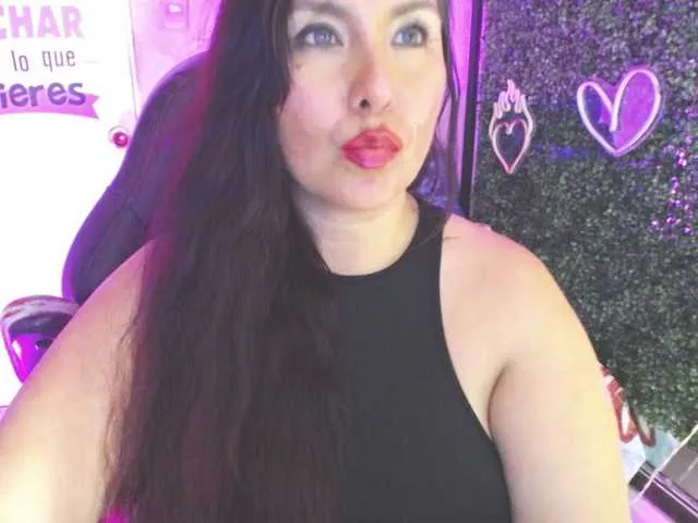 Live sex webcam photo for Evelyn-mature19 #291637902