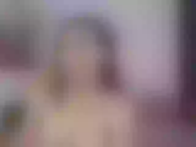 Live sex webcam photo for Evelyn7 #274304939