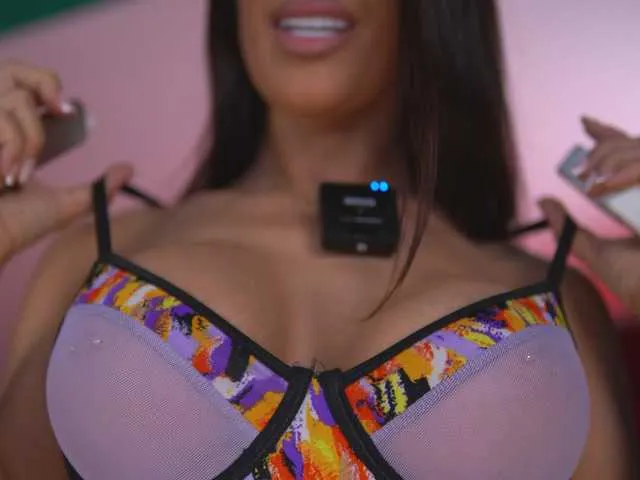 Live sex webcam photo for EvelynEvyy #291085851
