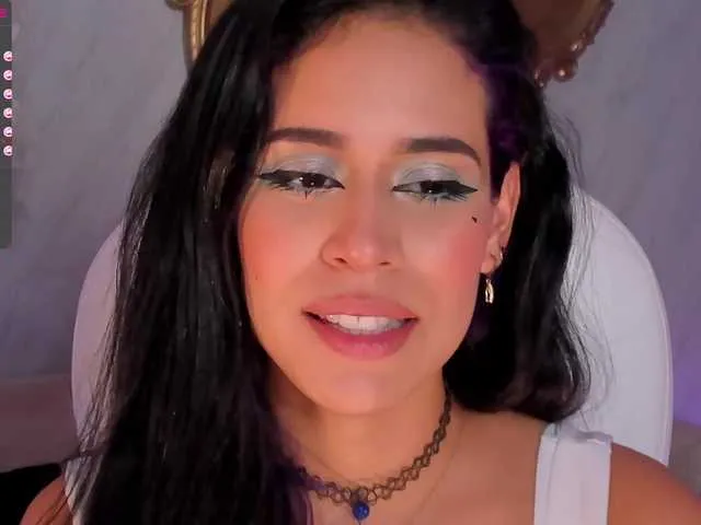 Live sex webcam photo for EvelynHarris #287950466