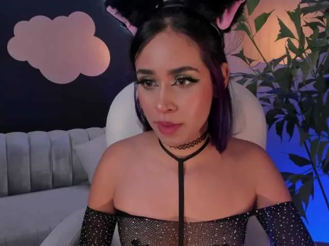 Live sex webcam photo for EvelynHarris #287950513