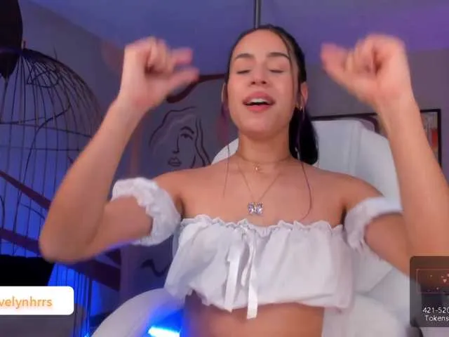 Live sex webcam photo for EvelynHarris #287950559