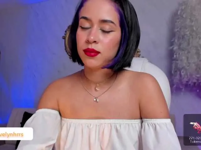 Live sex webcam photo for EvelynHarris #287950573