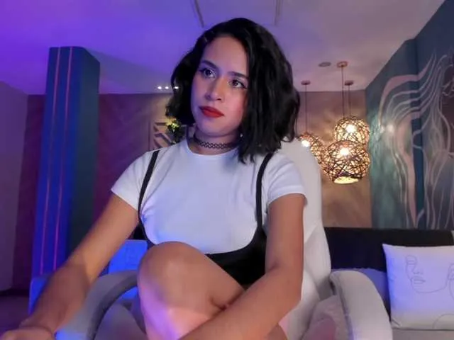 Live sex webcam photo for EvelynHarris #287950630