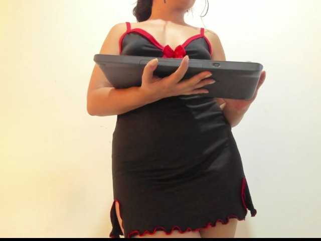 Live sex webcam photo for EvelynSweet #292098872