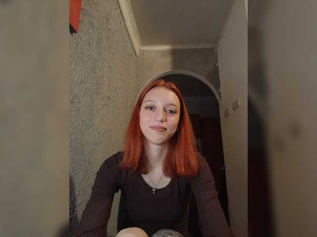 Live sex webcam photo for Evelynne-Lisa #277566432