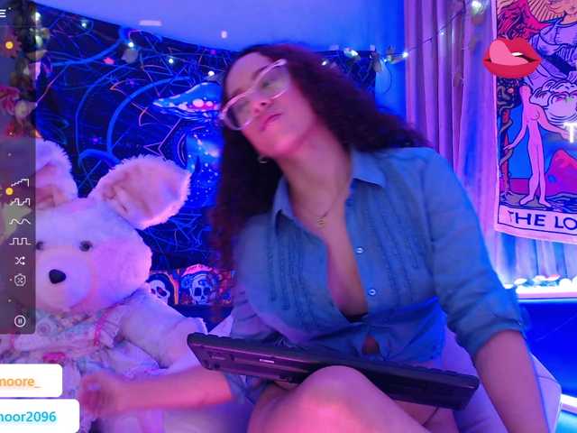 Live sex webcam photo for EverlyMoore #288066516