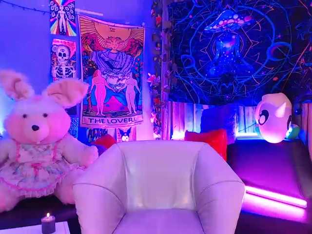 Live sex webcam photo for EverlyMoore #288066520