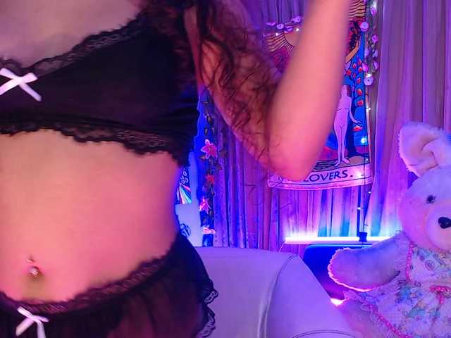 Live sex webcam photo for EverlyMoore #288066523