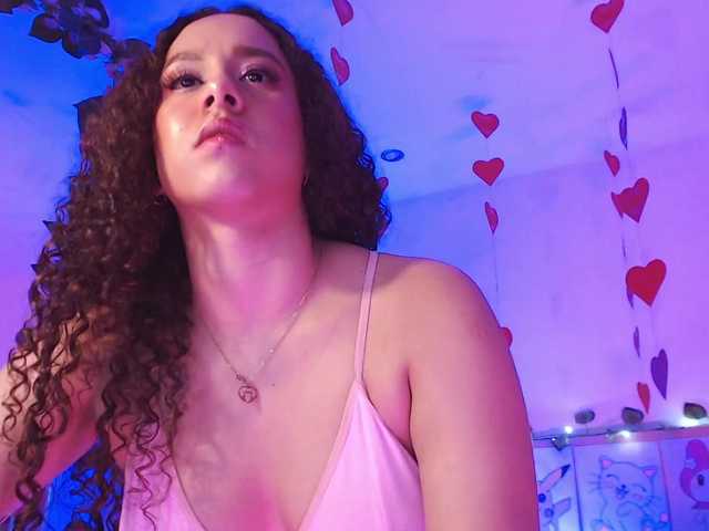 Live sex webcam photo for EverlyMoore #288066606