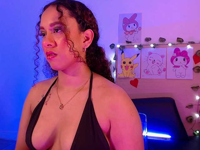 Live sex webcam photo for EverlyMoore #288066646