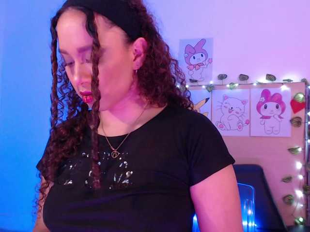 Live sex webcam photo for EverlyMoore #288066657