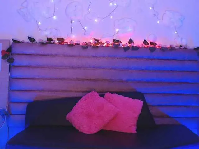 Live sex webcam photo for EverlyMoore #288066706