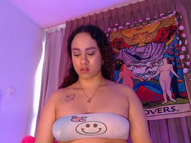 Live sex webcam photo for EverlyMoore #288066754