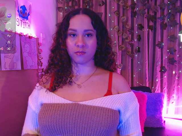 Live sex webcam photo for EverlyMoore #288445986