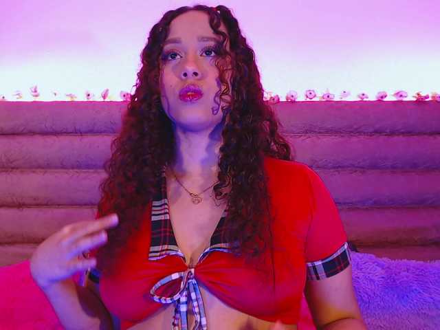 Live sex webcam photo for EverlyMoore #289323036