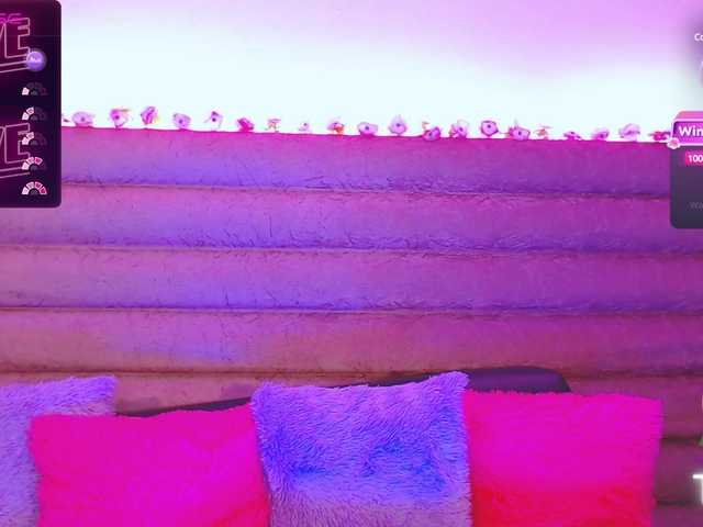 Live sex webcam photo for EverlyMoore #289489537