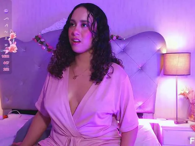 Live sex webcam photo for EverlyMoore #290745706