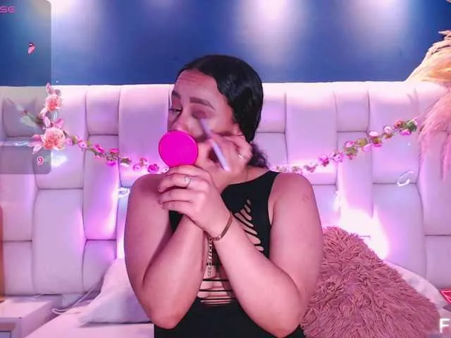 Live sex webcam photo for EverlyMoore #290797420