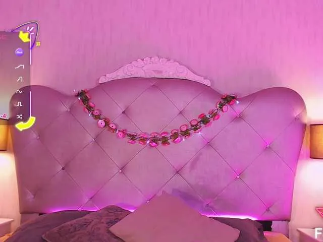 Live sex webcam photo for EverlyMoore #290895725