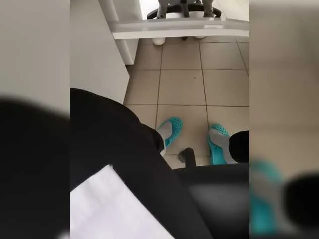 Live sex webcam photo for Evgenia-1 #272809135