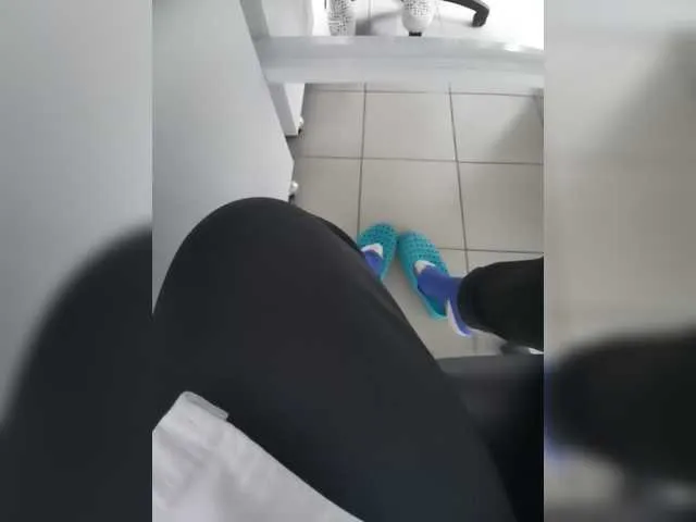 Live sex webcam photo for Evgenia-1 #273097511