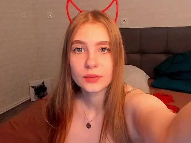 Live sex webcam photo for EvgeniaScott #272216383