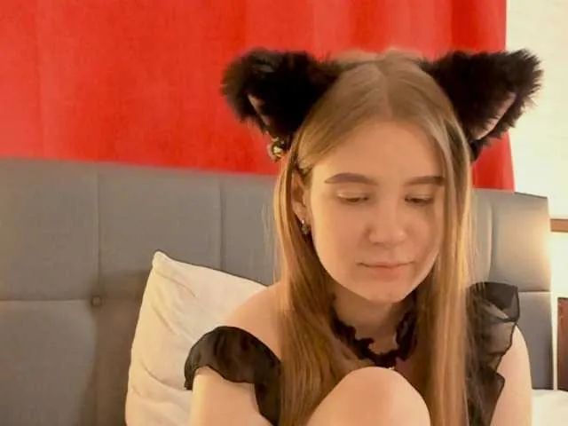 Live sex webcam photo for EvgeniaScott #273197985