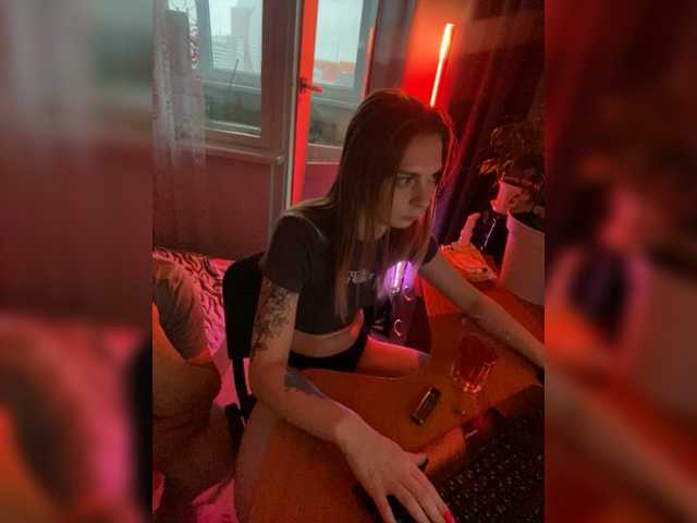 Live sex webcam photo for EvgeniySex11 #275810918