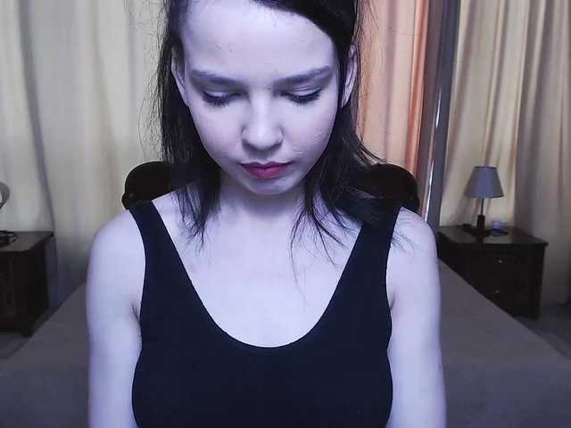 Live sex webcam photo for EviBoom #272615991