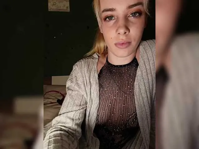 Live sex webcam photo for Evie-Eve #290712189