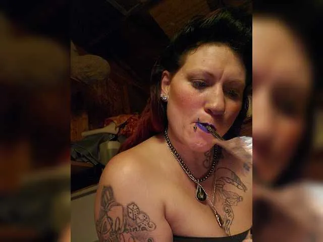 Live sex webcam photo for Eviillolabuni #271820971