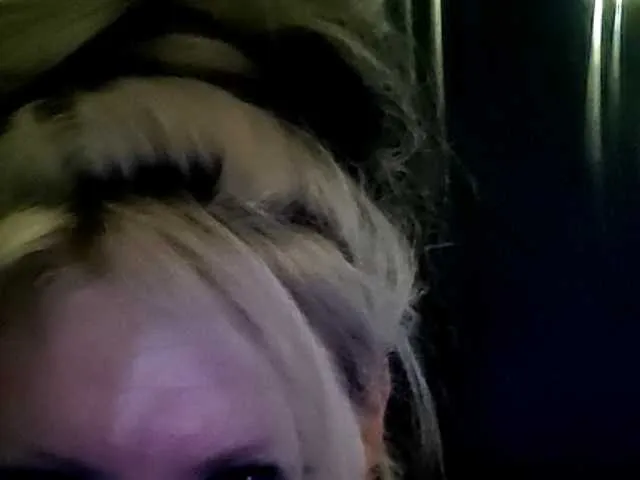 Live sex webcam photo for Eviillolabuni #273172716