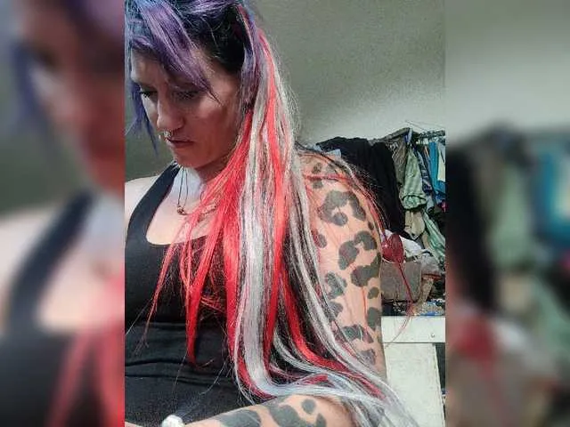 Live sex webcam photo for Eviillolabuni #274088826