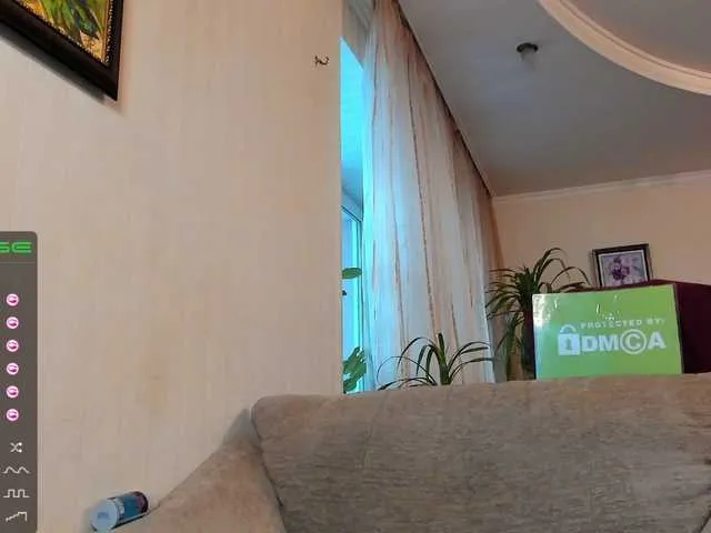 Live sex webcam photo for Evocative1 #271863155