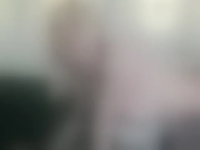 Live sex webcam photo for Evocative1 #277109928