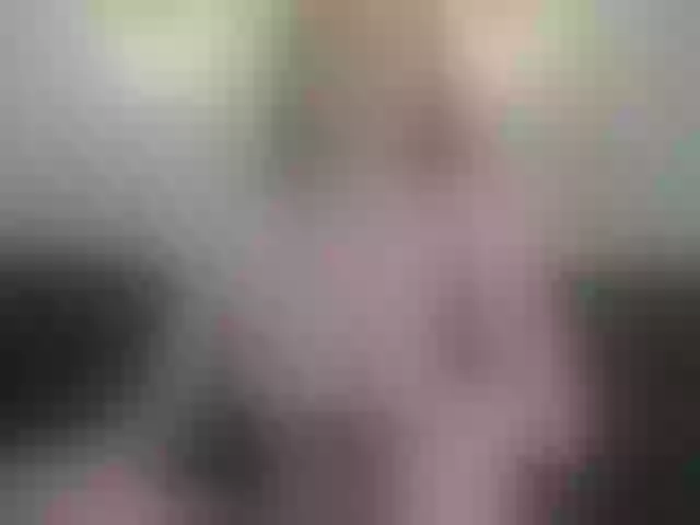 Live sex webcam photo for Evocative1 #277309693