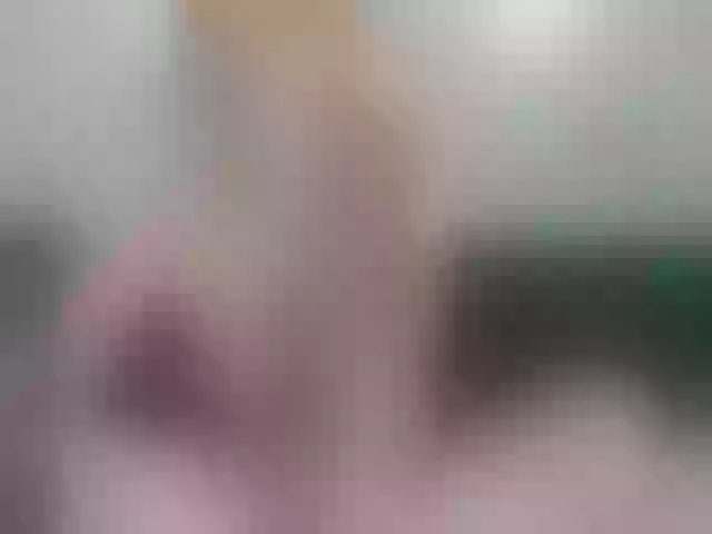Live sex webcam photo for Evocative1 #277880122