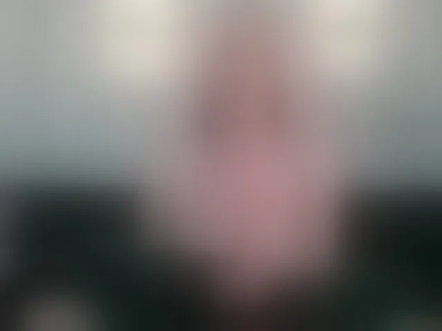 Live sex webcam photo for Evocative1 #290935769