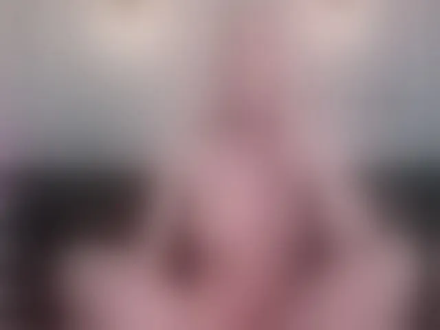 Live sex webcam photo for Evocative1 #292961600
