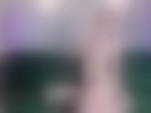 Live sex webcam photo for Evocative1 #294007030