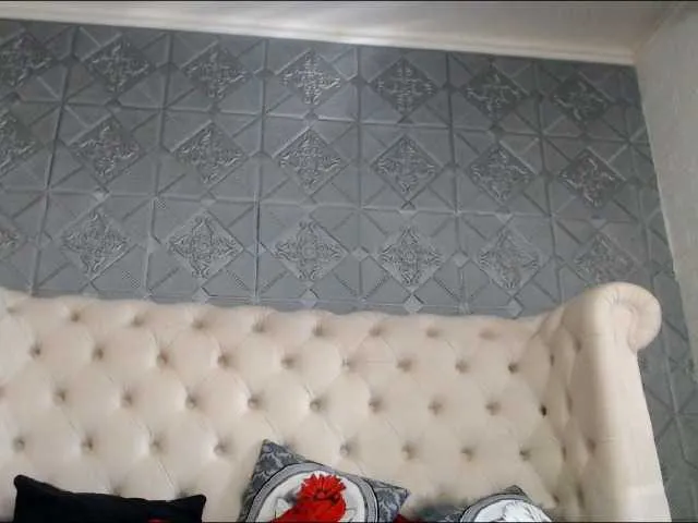 Live sex webcam photo for EvvaRose #275719870